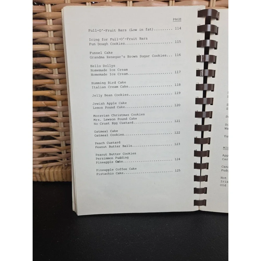 Trinity Christian School Cookbook Mocksville,‎ NC 1982 Local Southern